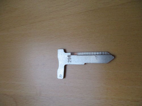 Schlüsselrohling / Key slug  R-296